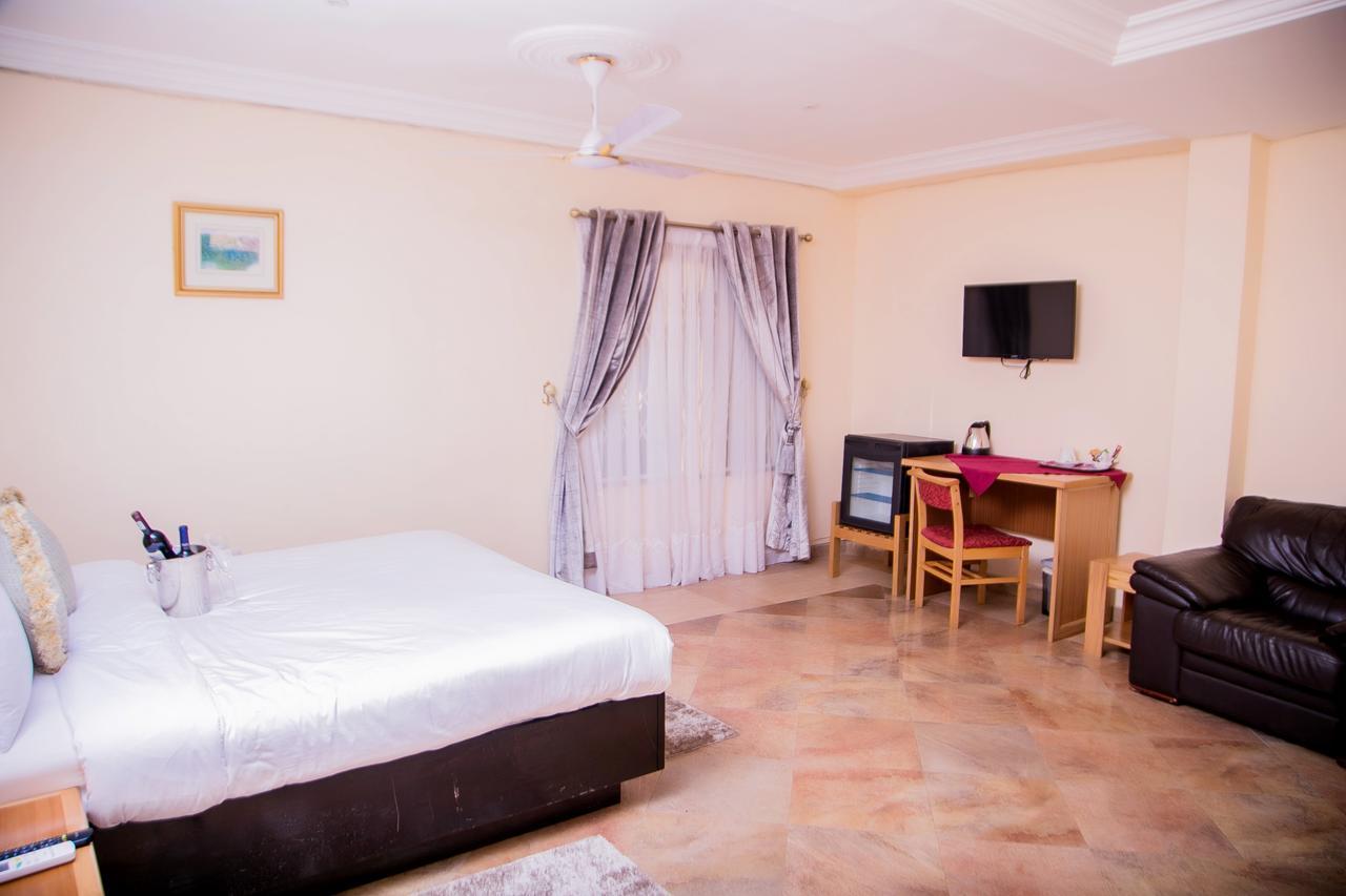 Eden Vale Hotel Ajiringano Luaran gambar